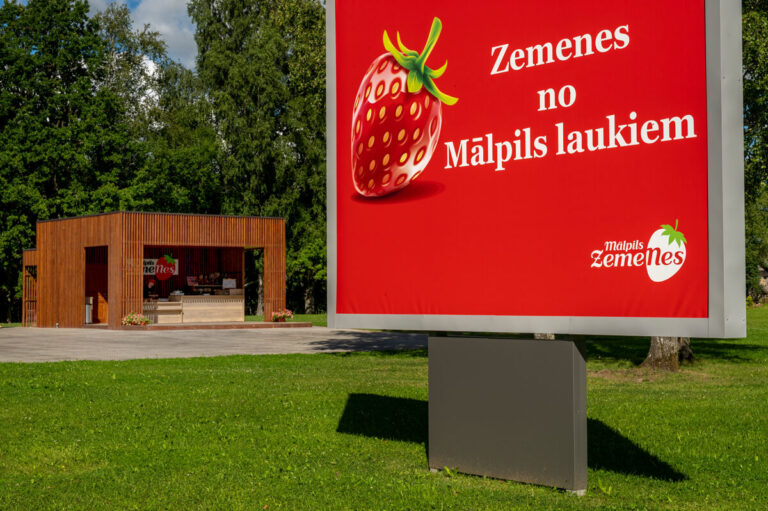 Mālpilī svinēti zemeņu svētki