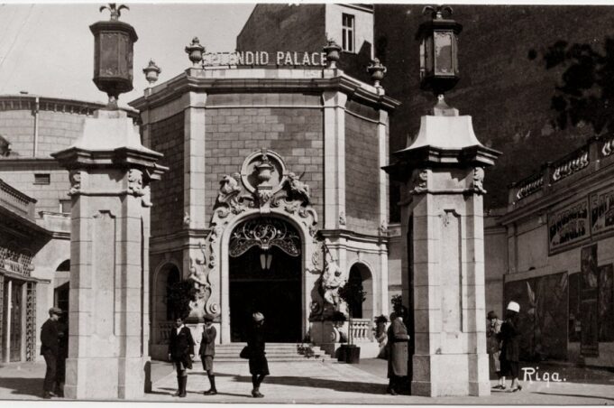 Splendid Palace 100 gadus