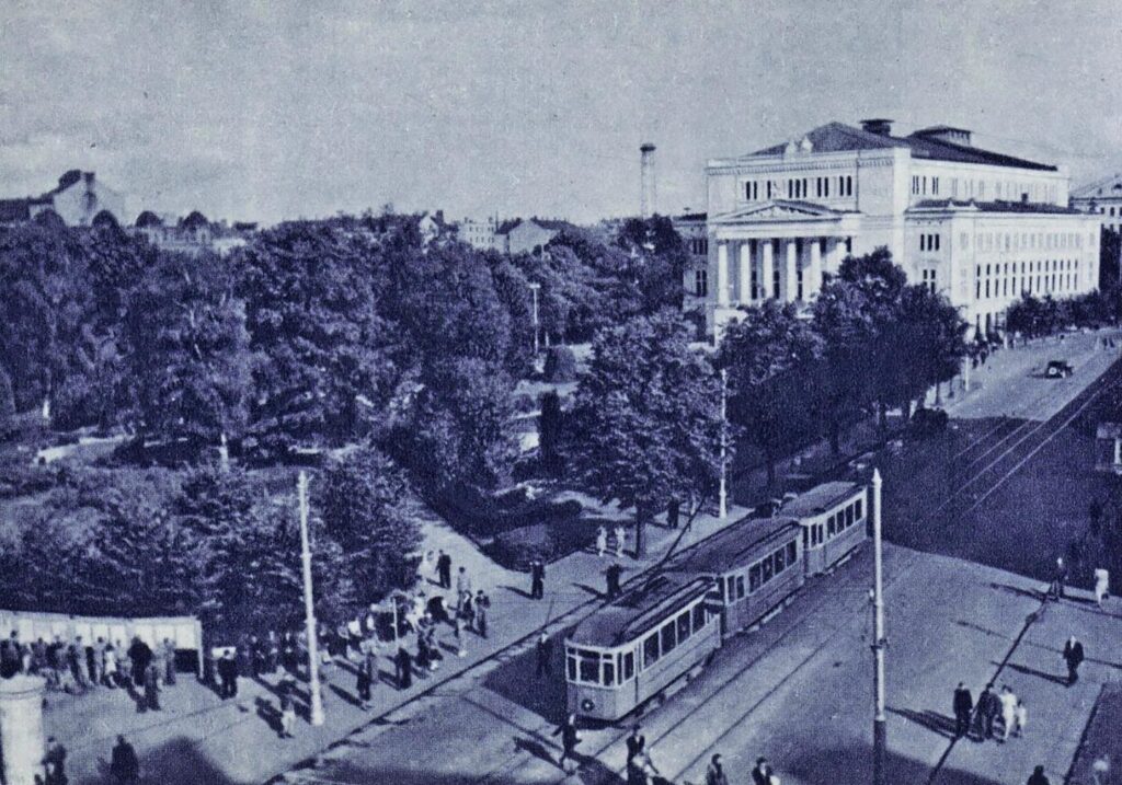 1955.gads. Skats uz Padomju bulvāri (tagad Aspazijas bulvāris)