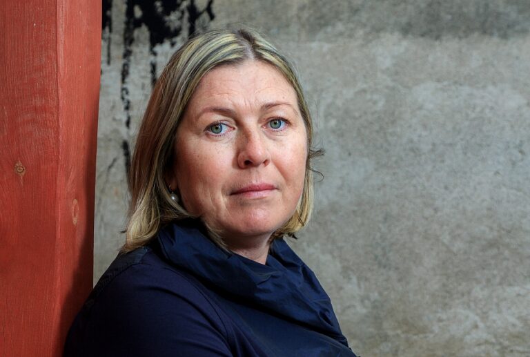 Mūžībā aizgājusi latviešu rakstniece Nora Ikstena
