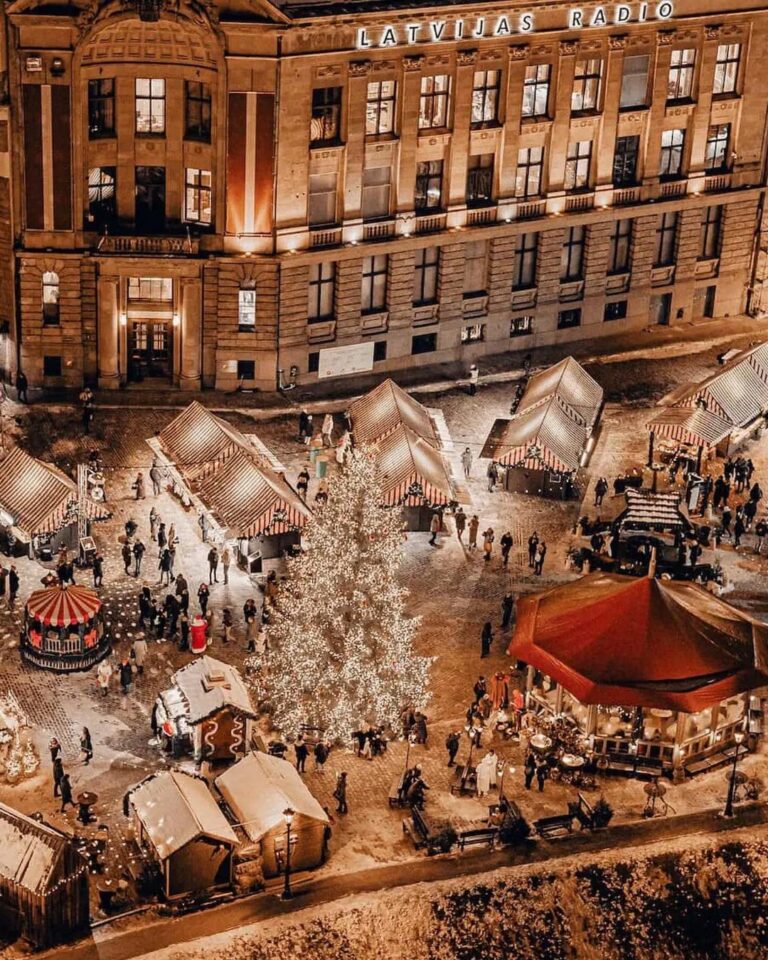 Doma laukuma Ziemassvētku tirdziņš ir noslēdzies