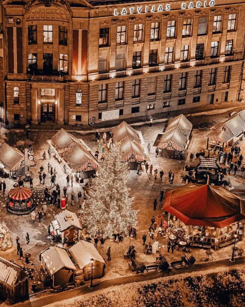 Doma laukuma Ziemassvētku tirdziņš ir noslēdzies