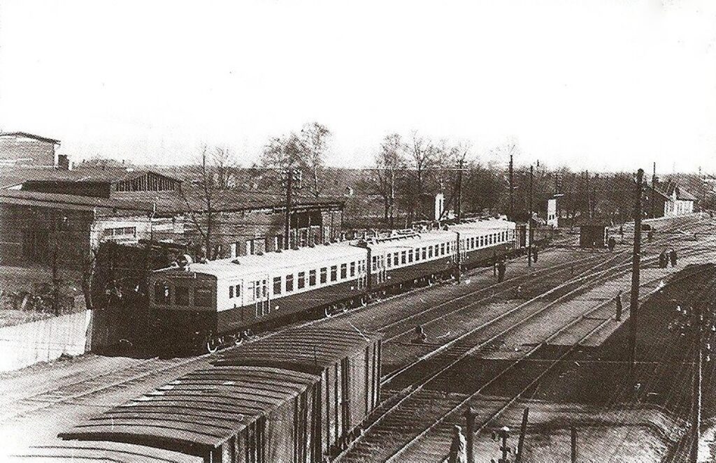 1947. gads. Skats no Gaisa (VEF) tilta Oškalnu stacijas virzienā.
