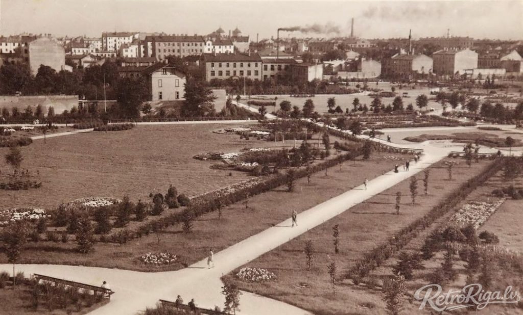 1938 gads. Ziedoņdārzs