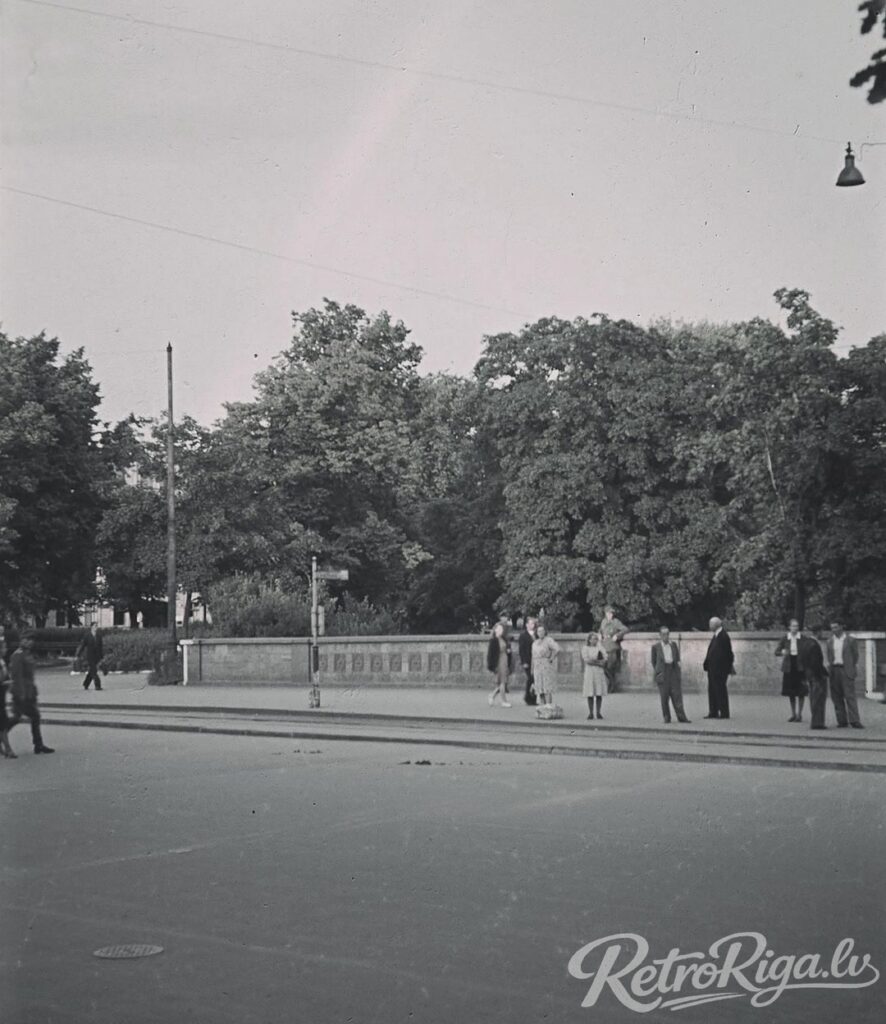 1943. gads. Ādolfa Hitlera aleja
