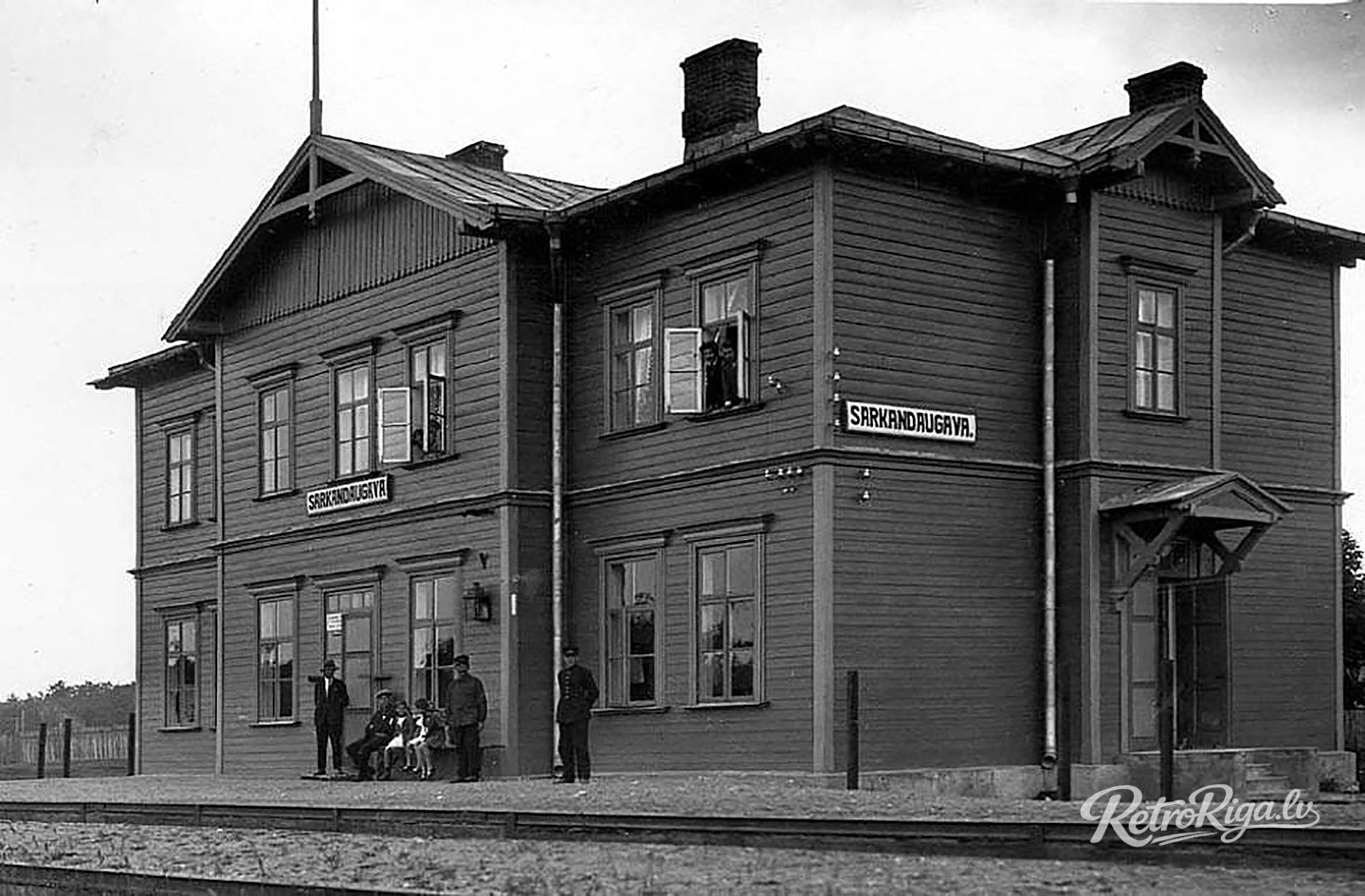 1926. gads. Dzelzceļa stacijas “Sarkandaugava” ēka Rīgā.