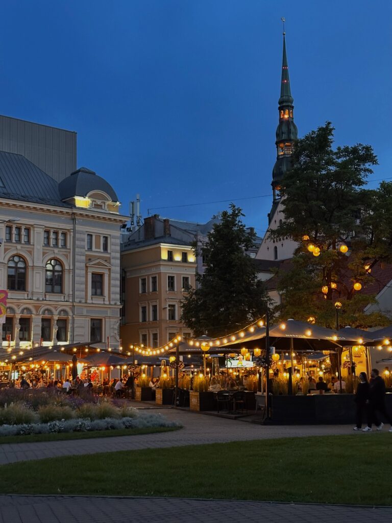 Pirmdienas vakara ēters ir noslēdzies.
