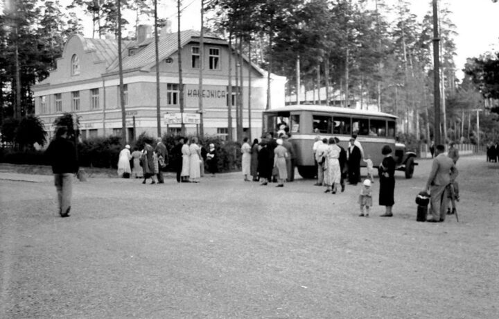 1939. gads. Mežaparkā, Meža prospekta un Kokneses prospekta krustojumā.