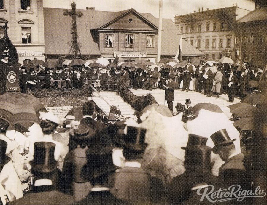 1903. gads. Jaunās Svētās Ģertrūdes baznīcas pamatakmens likšanas ceremonija