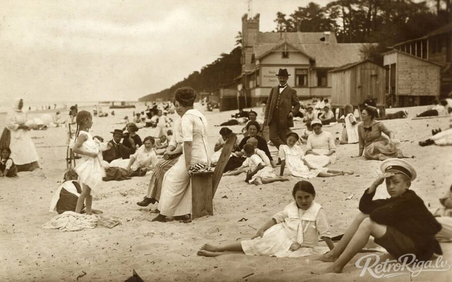 Jūrmalā. 1910. gadi