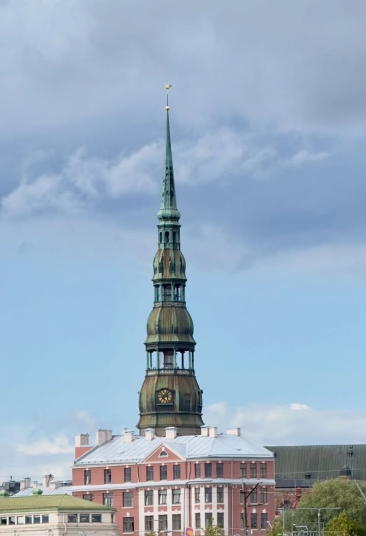 ⛪ RĪGAS SILUETS, KO PAZĪSTAM NO PIRMA SKATIENA