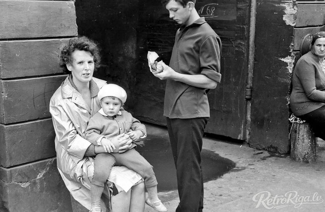 Pētera Stučkas ielā (tagad Tērbatas iela). 20. gadsimta 70. gadi