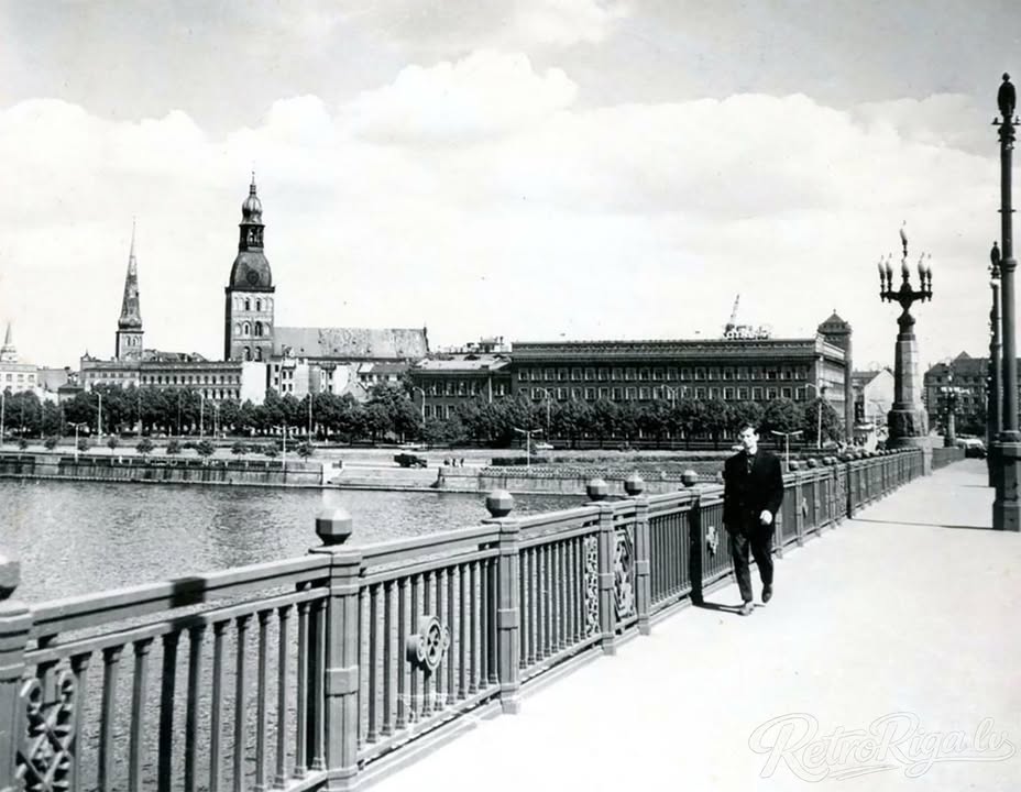 1965. gads. Uz Oktobra tilta