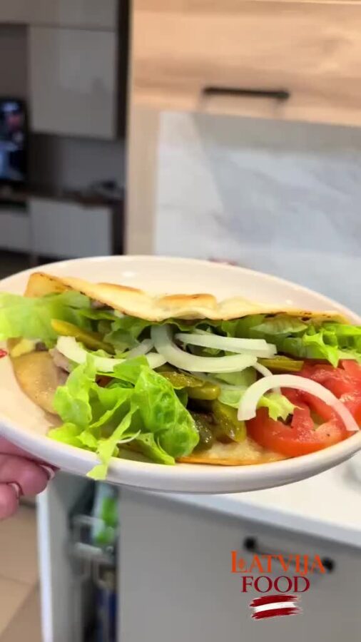 Tortilja ar malto gaļu
