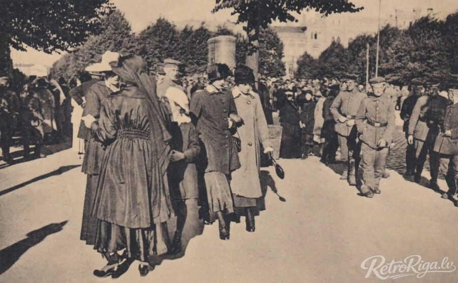 1917. gada septembris. Aleksandra bulvārī